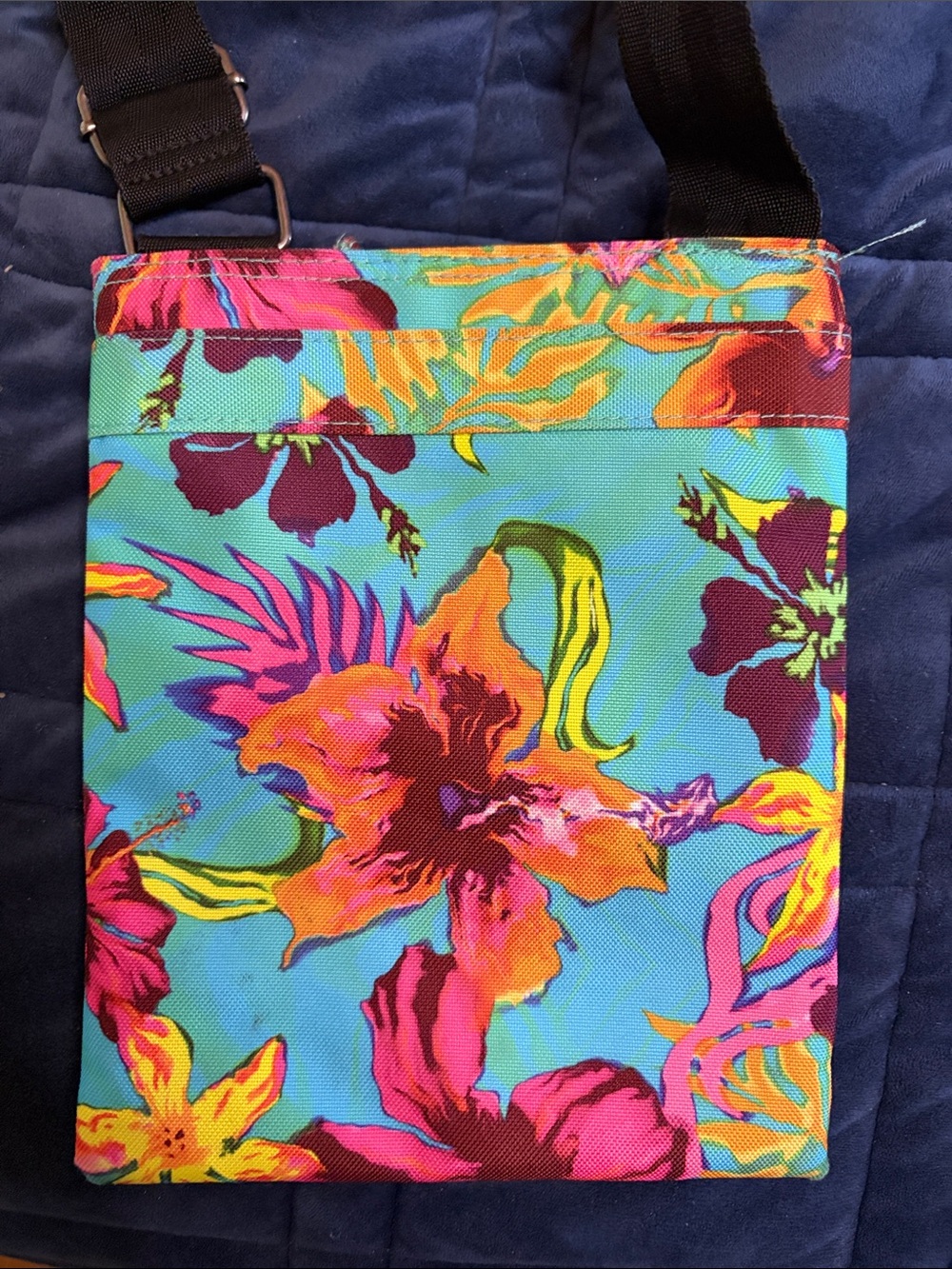 Dakine Tropical Hawaiian Print Special Edition Crossbody - Honolula Surf Co. - Picture 2 of 3